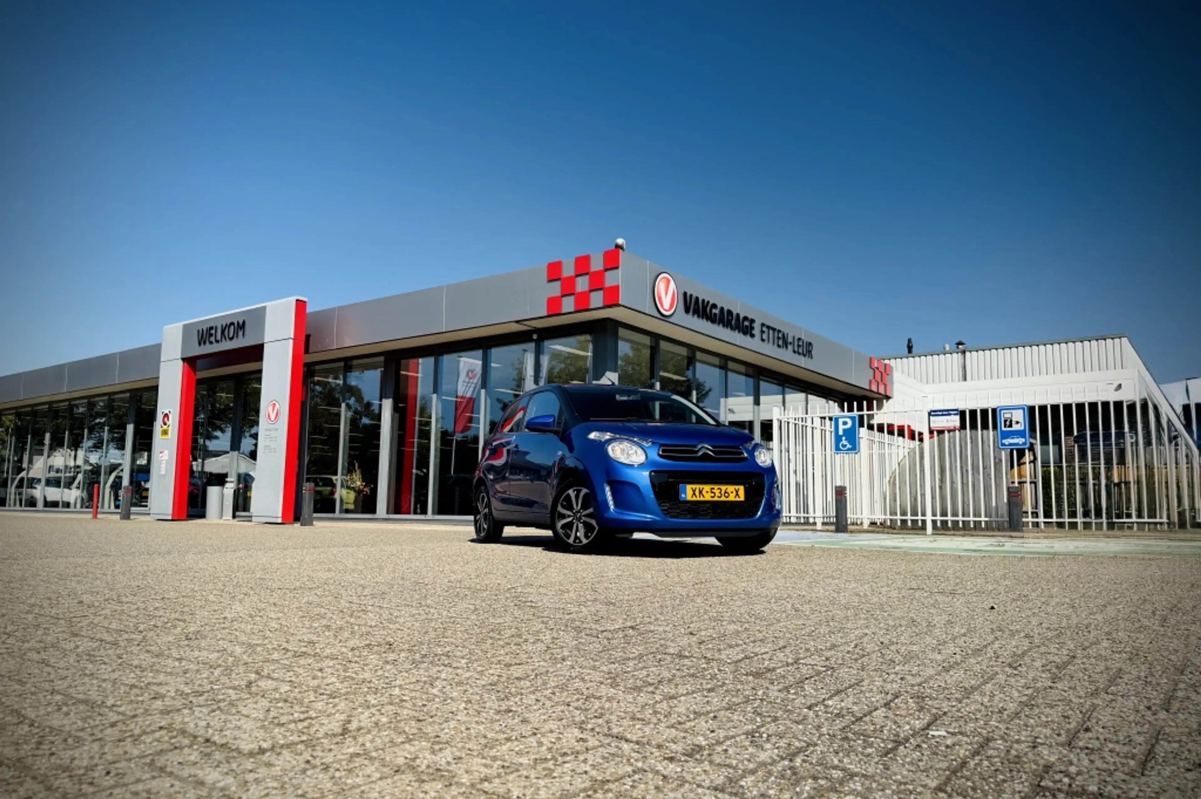 Citroen C1 1.0 VTi Shine | CAMERA | CARPLAY + ANDROID | CLIMA — photo 2