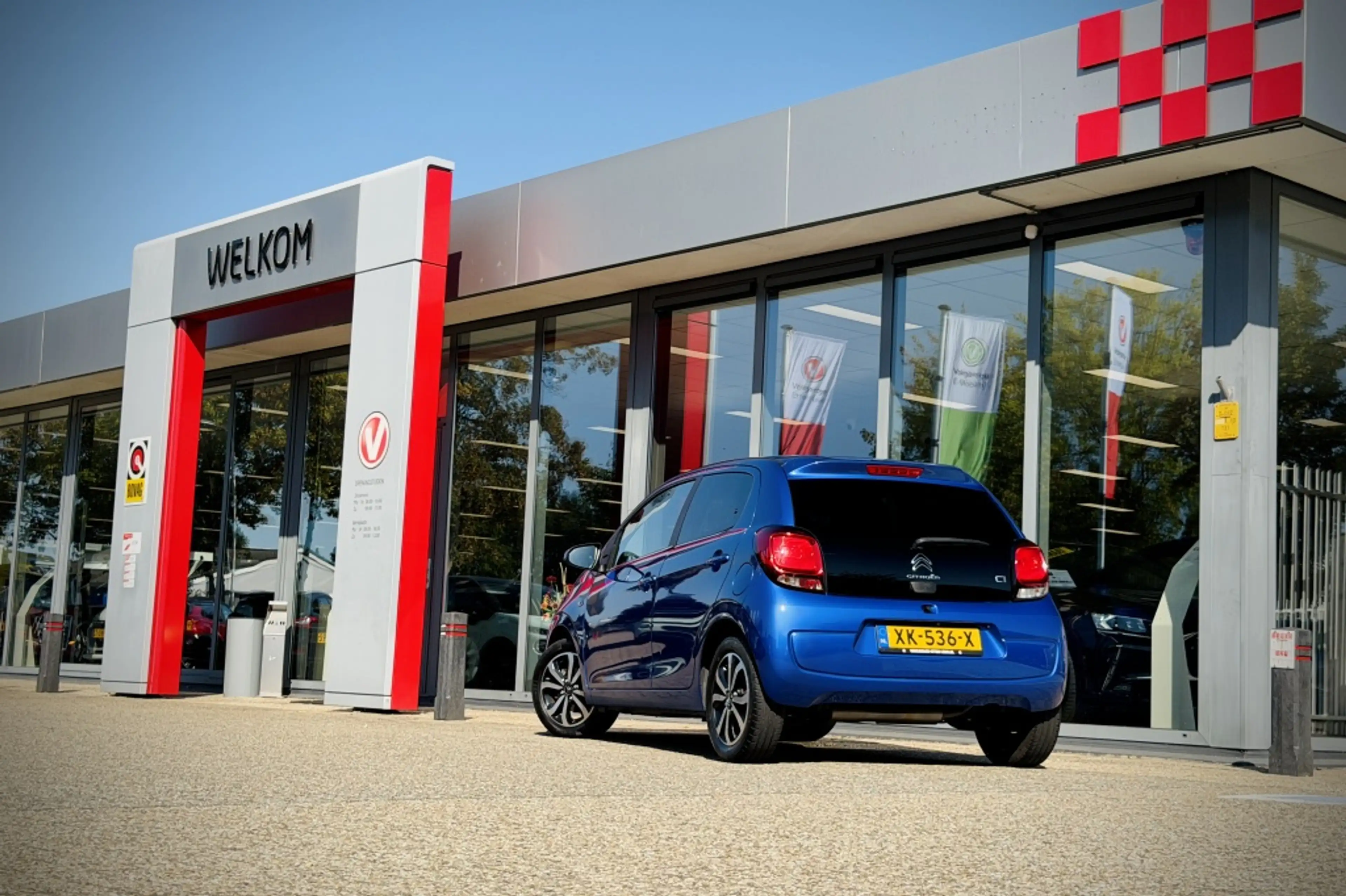 Citroen C1 1.0 VTi Shine | CAMERA | CARPLAY + ANDROID | CLIMA — photo 9