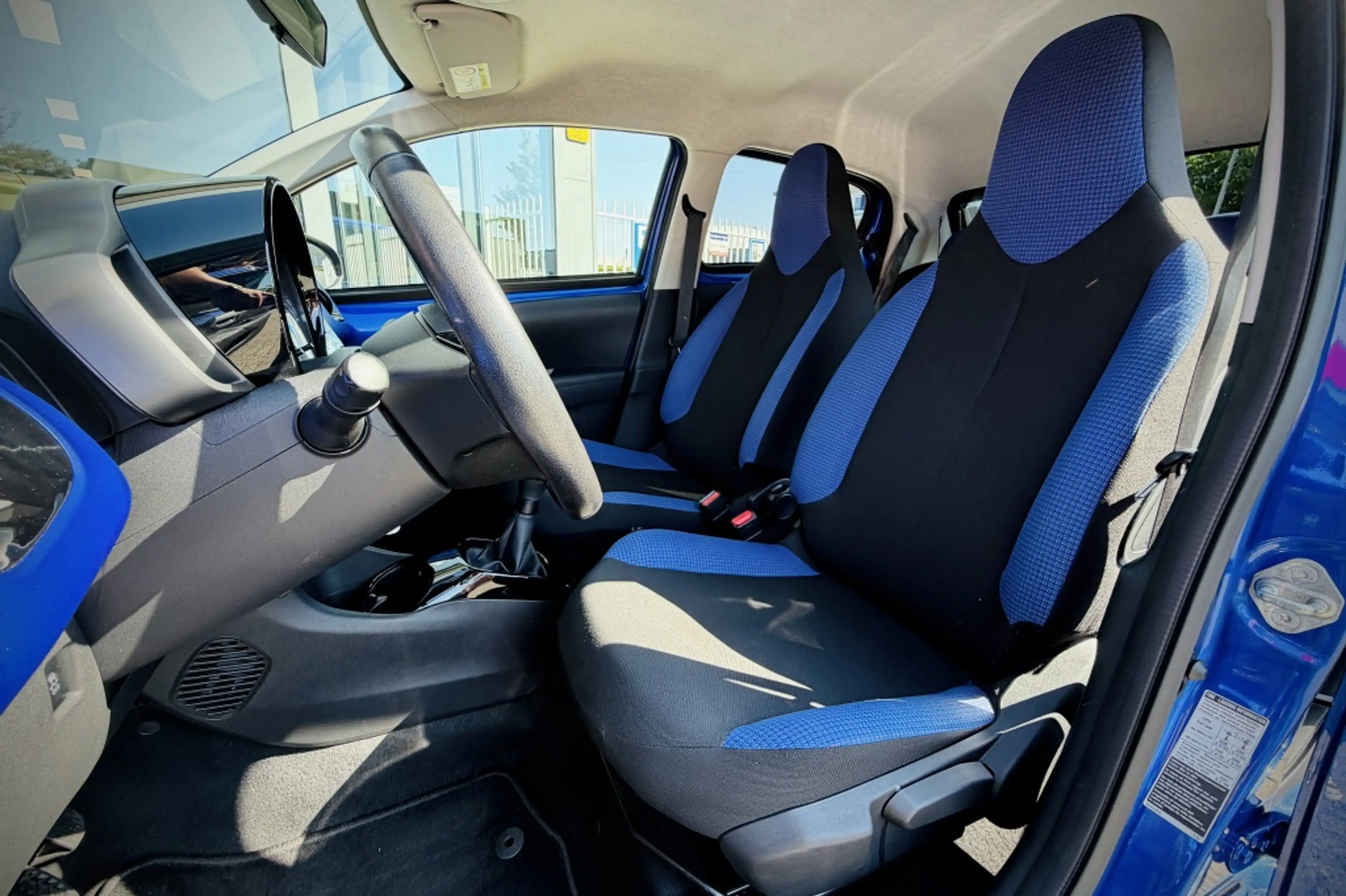 Citroen C1 1.0 VTi Shine | CAMERA | CARPLAY + ANDROID | CLIMA — photo 14