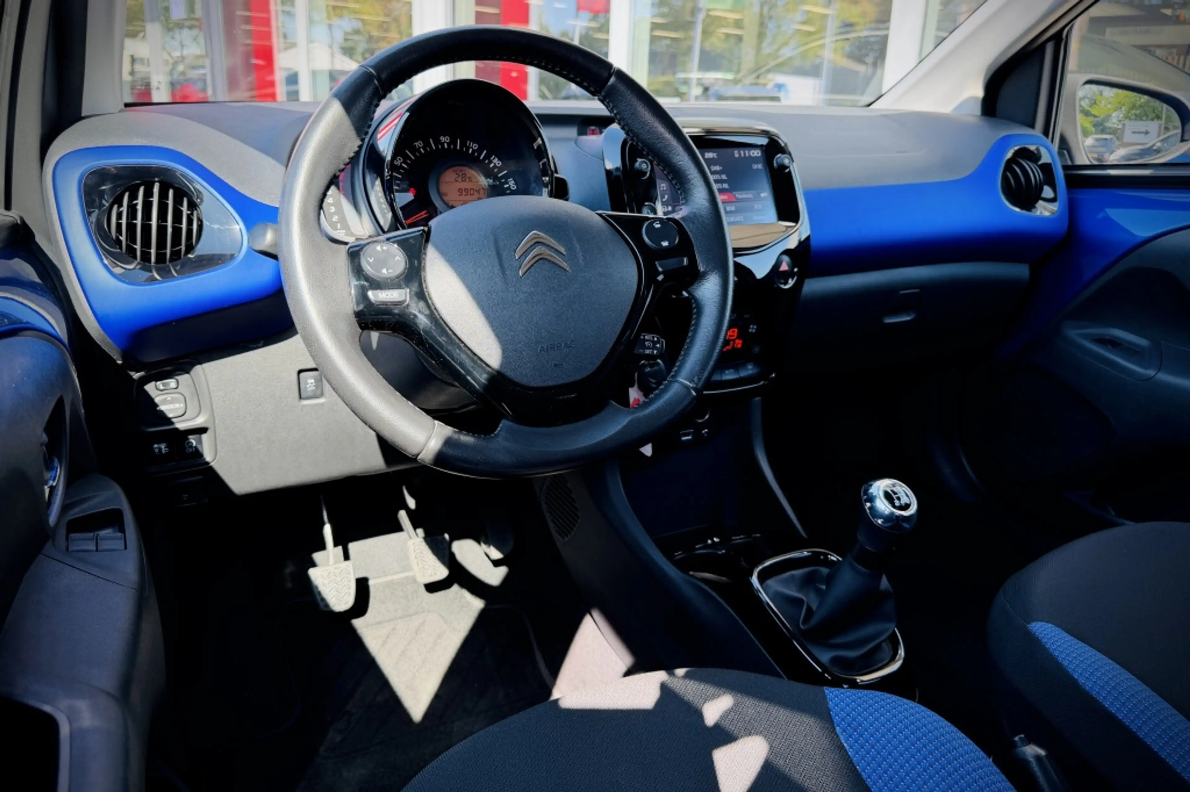 Citroen C1 1.0 VTi Shine | CAMERA | CARPLAY + ANDROID | CLIMA — photo 17