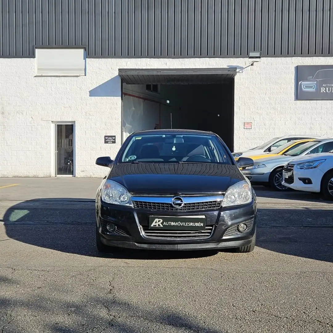 Opel Astra 1.7 CDTi 110 CV Cosmo Negro - 2