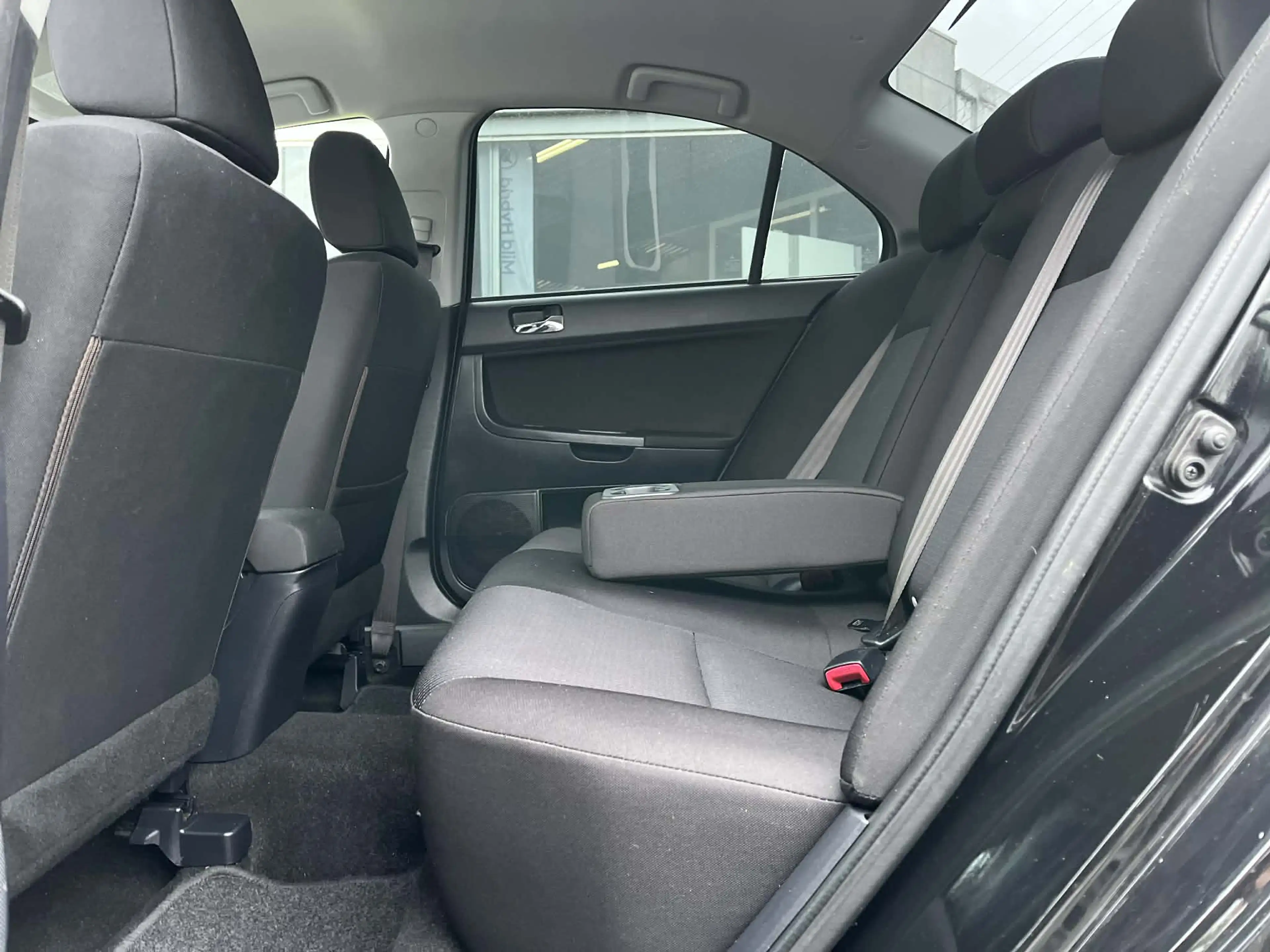 Mitsubishi Lancer 1.6I ESSENCE*ECRAN TACTILE*CLIM*START-STOP*VE*JA — photo 11