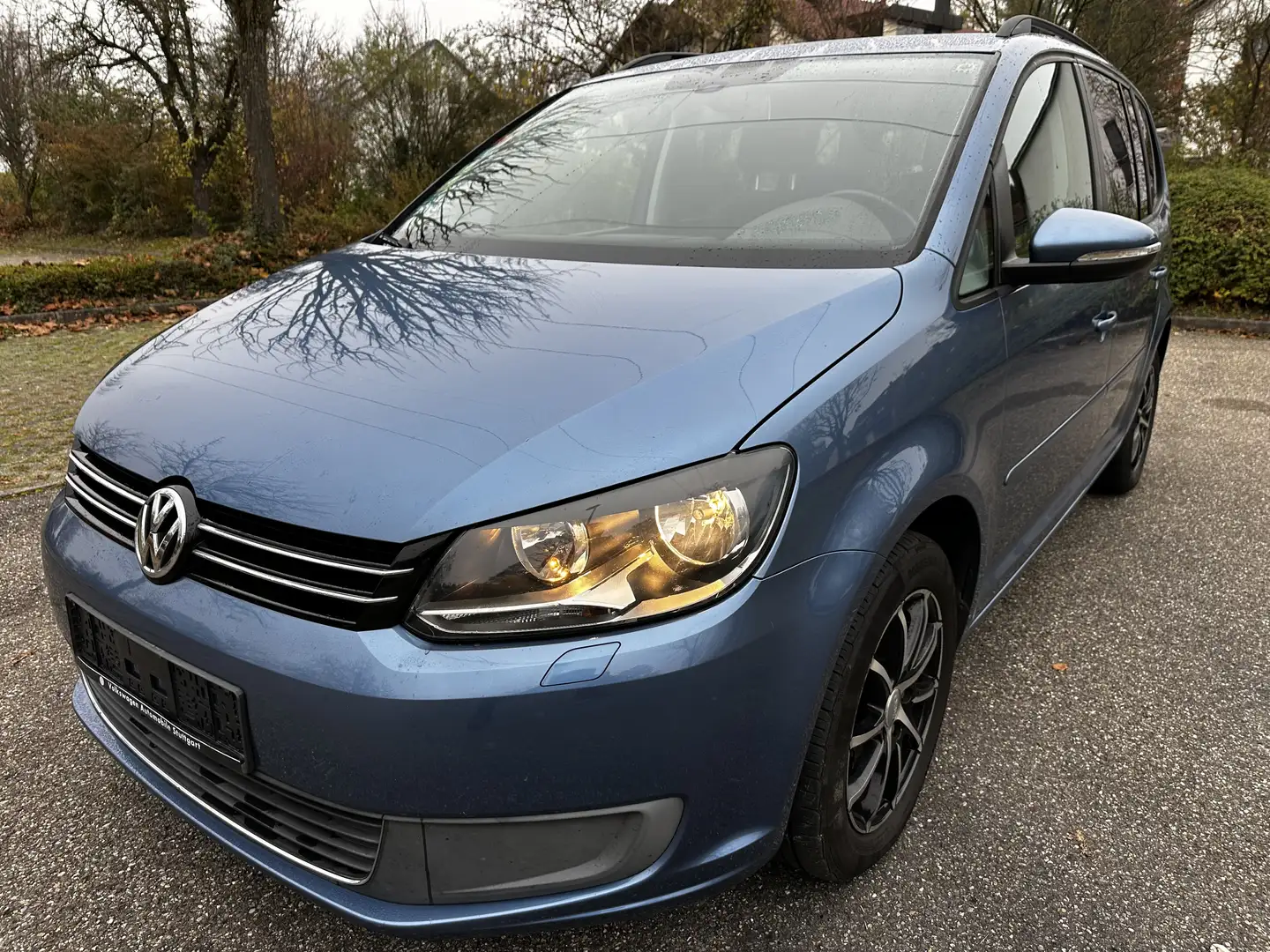 Volkswagen Touran Comfortline*1.Hand*7 Sitzer*Automatik Bleu - 1
