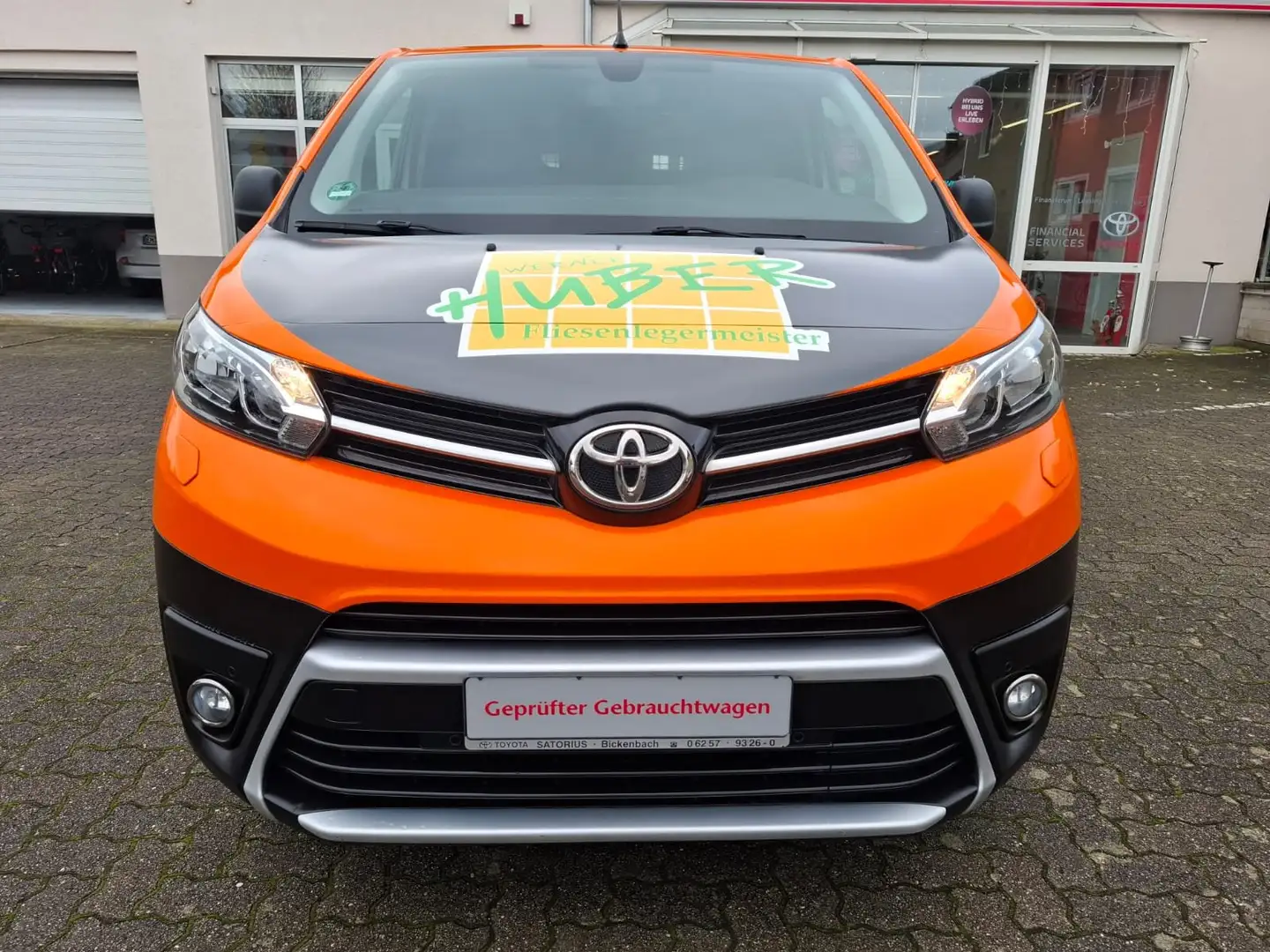 Toyota Proace L2 Kasten Meister, Fahrzeug ist komplett foliert Weiß - 2