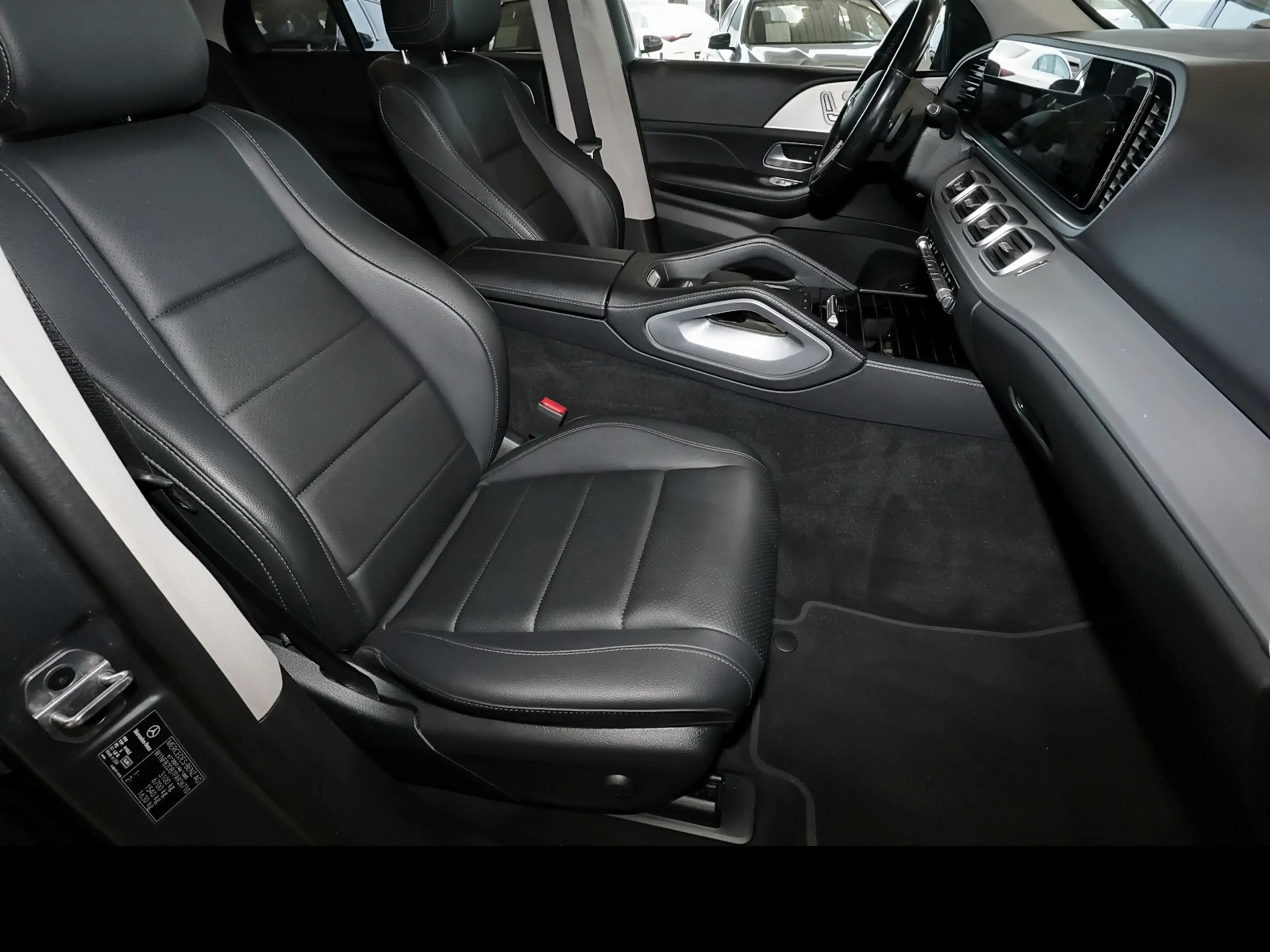 Mercedes-Benz GLE 400 d 4M 360°+AHK+LED+AIRMATIC+HIFI+DISTRO — photo 4
