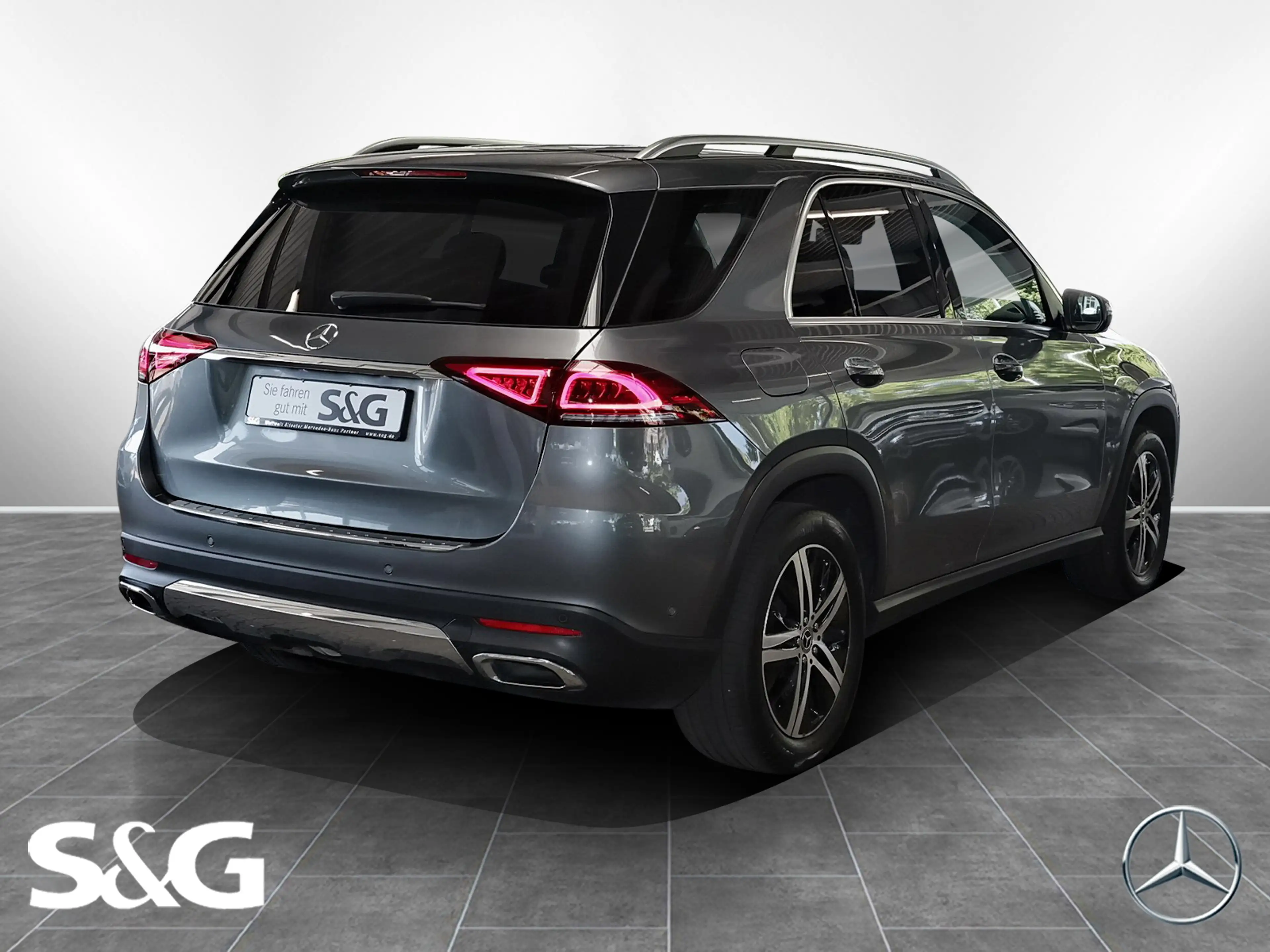 Mercedes-Benz GLE 400 d 4M 360°+AHK+LED+AIRMATIC+HIFI+DISTRO — photo 2