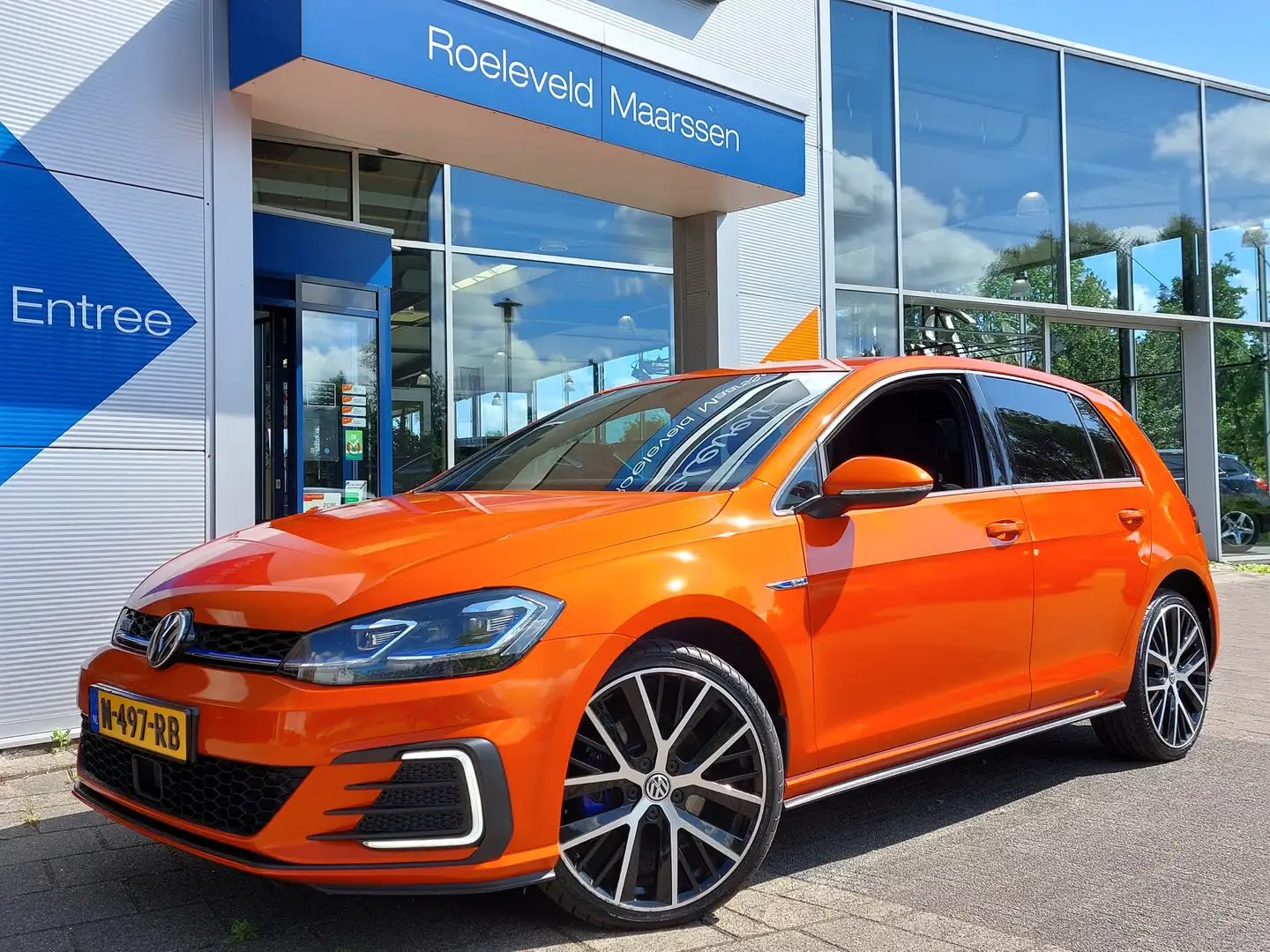 Volkswagen Golf 1.4 TSI PHEV GTE Executive | Navi | Clima | Adap.C Orange - 1