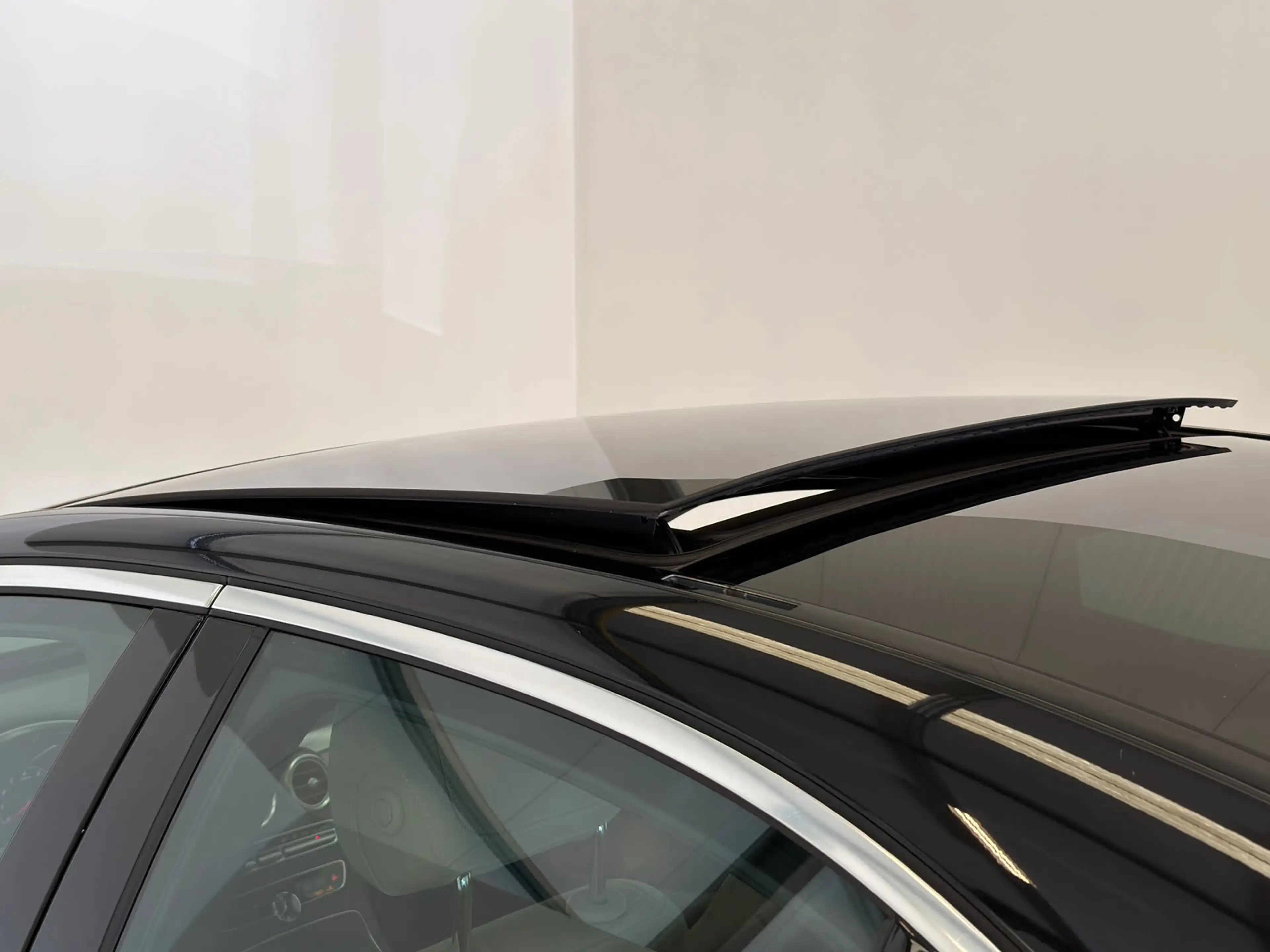 Mercedes-Benz C 350 e / 1e eig. / NL-auto / Pano / Burmester — photo 6