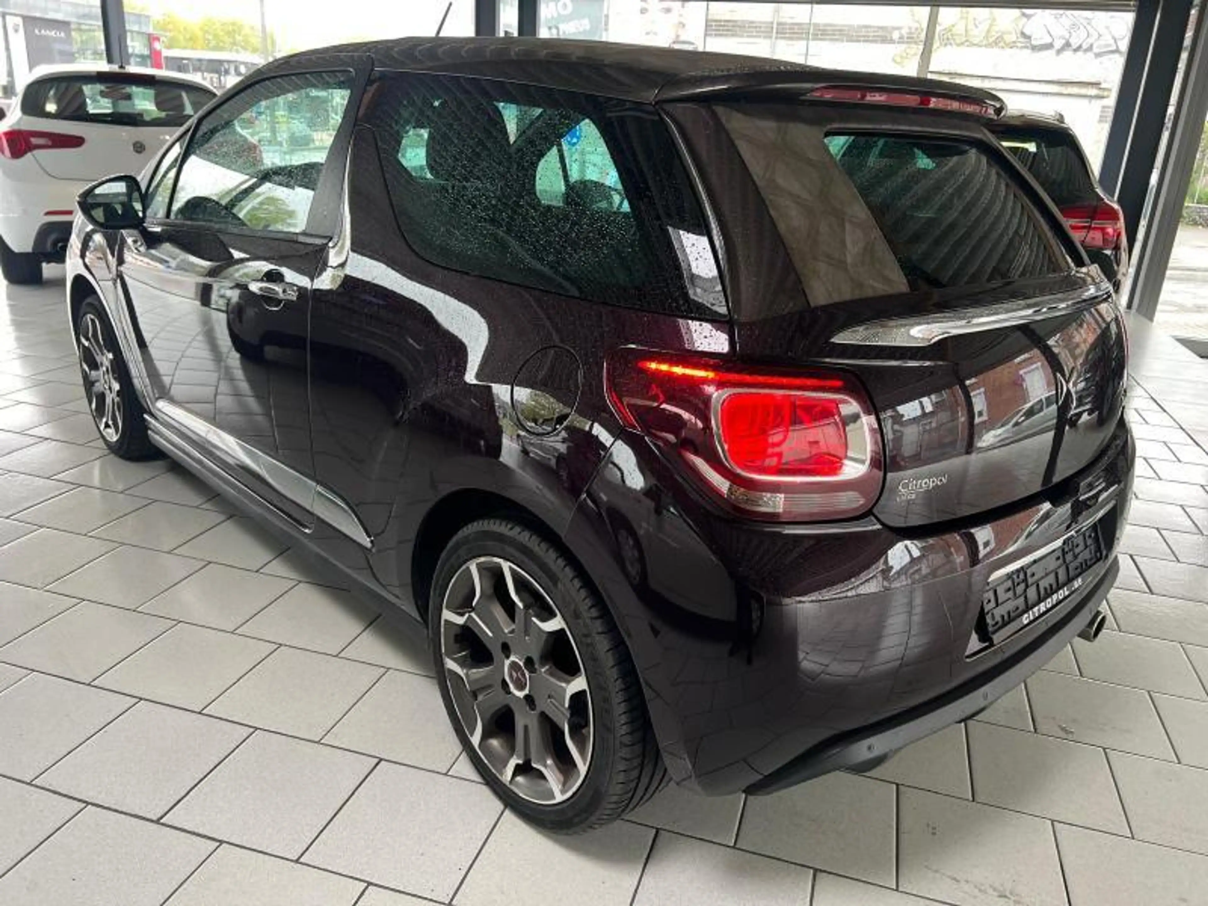 Citroen DS3 CABRIO — photo 5