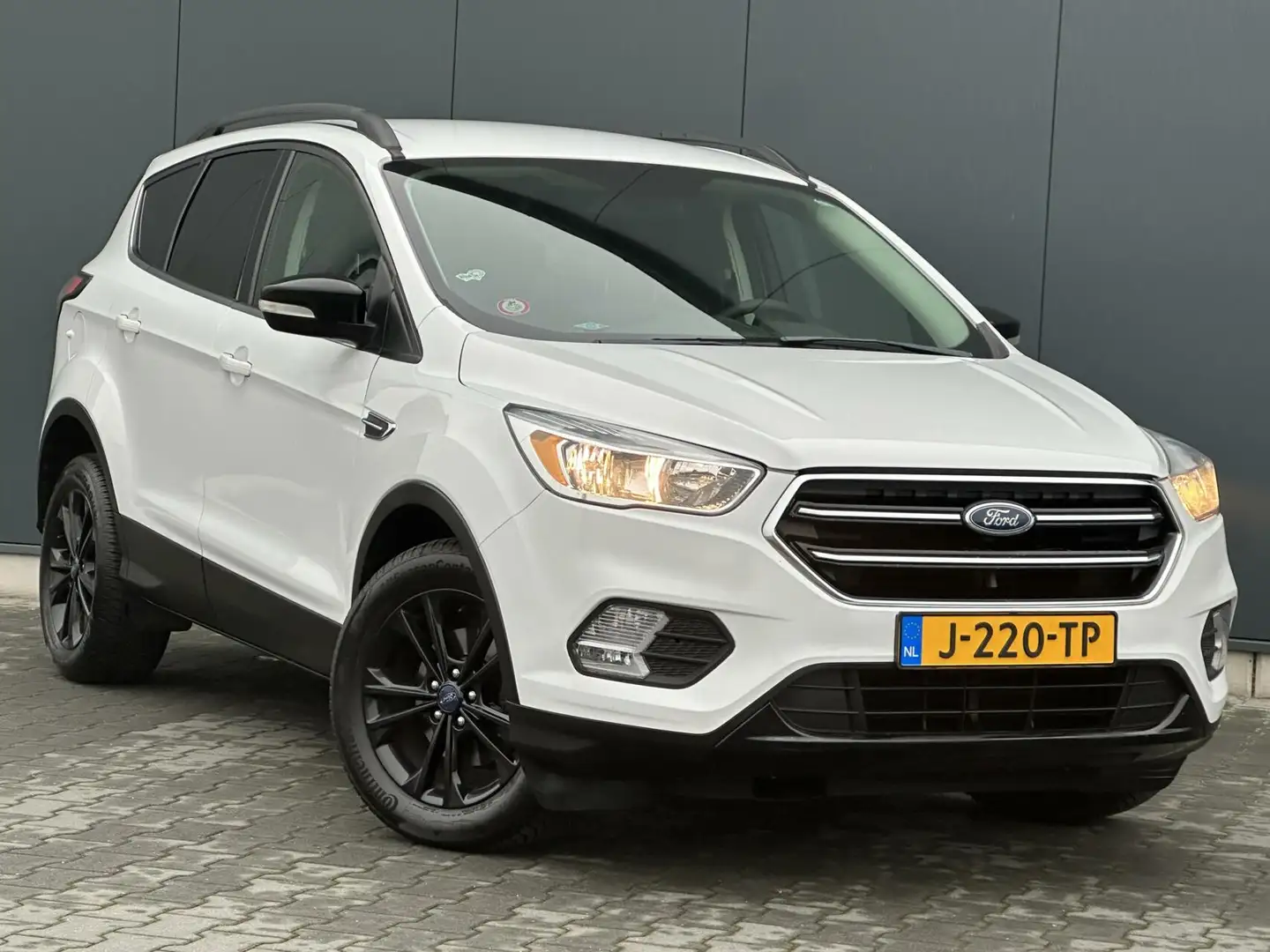 Ford Kuga 1.5 EcoBoost 2018 Nieuw Model - Automaat - Camera Wit - 2