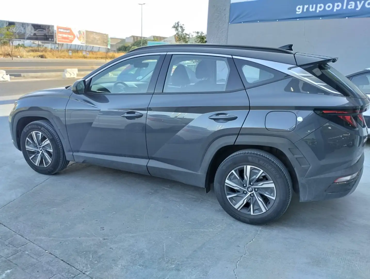 Hyundai TUCSON 1.6 CRDI Klass 4x2 Gris - 2