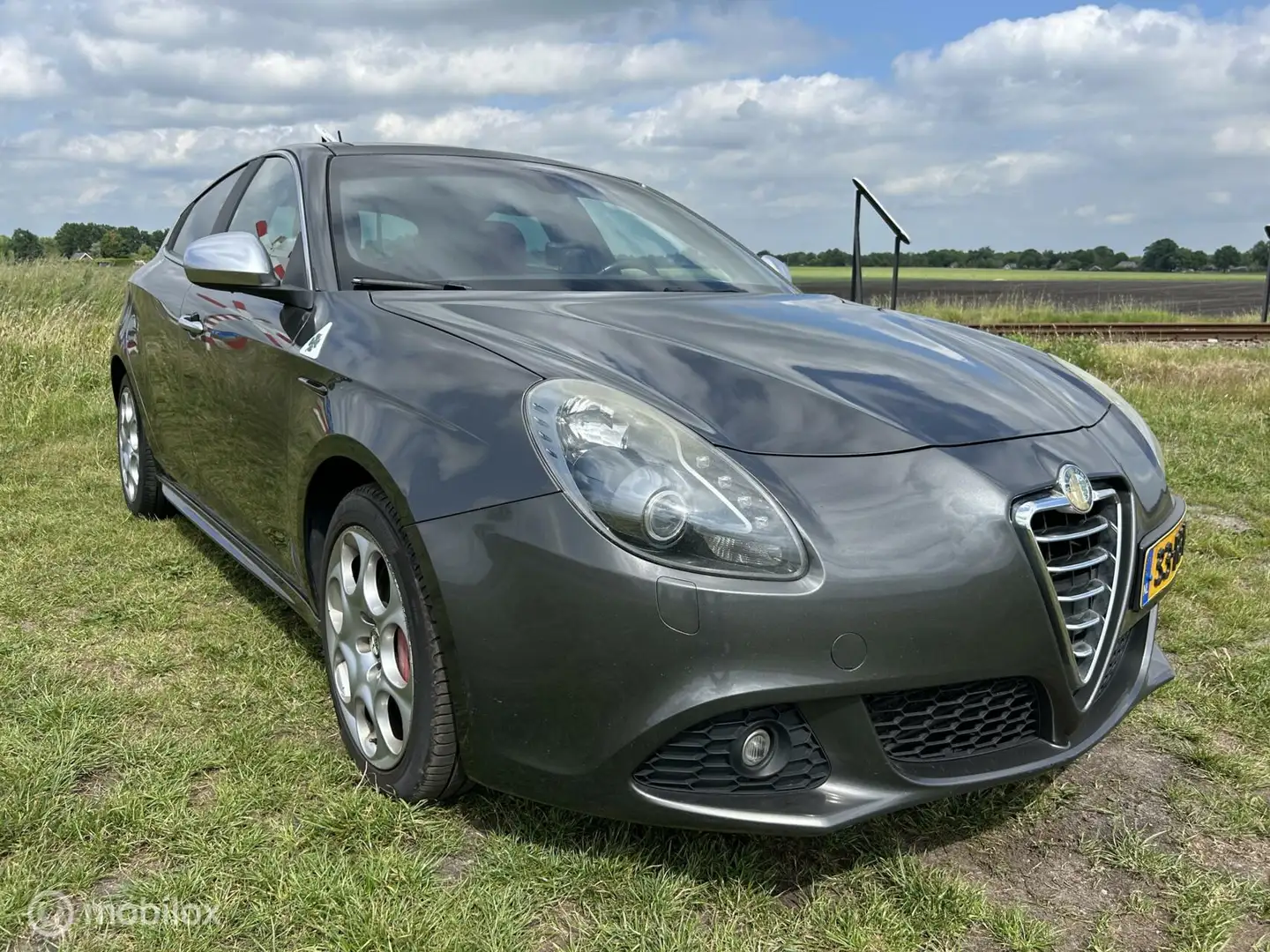 Alfa Romeo Giulietta 1.7 TBi Quadrifoglio Verde NIEUWE APK Grijs - 2