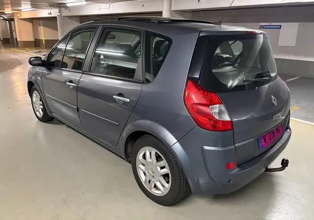 Renault Scenic view 4