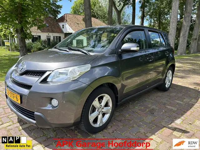 Toyota Urban Cruiser 1.3 VVT-i Aspiration / 130.000 km boekjes