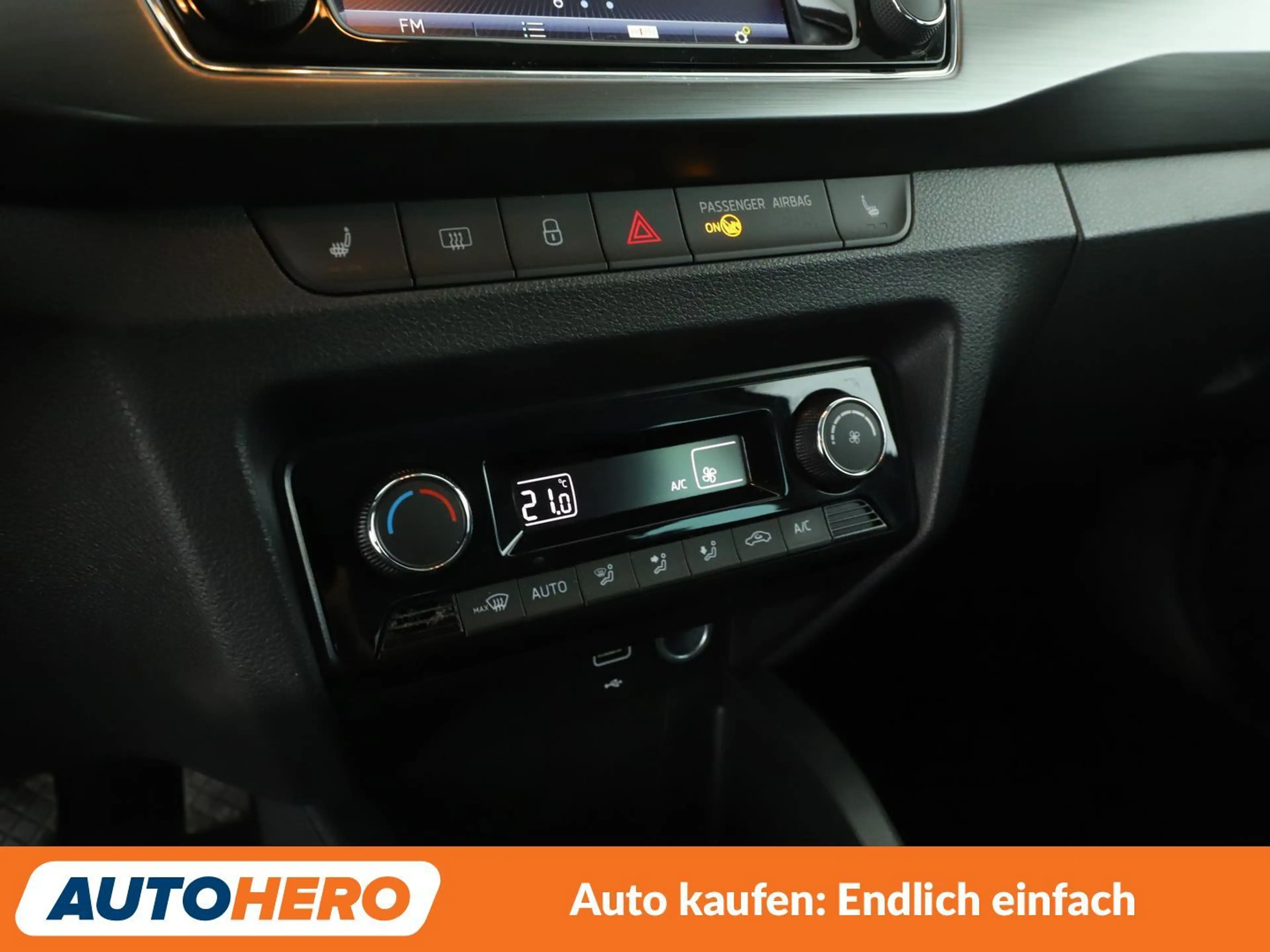Skoda Fabia 1.0 TSI Soleil — photo 22