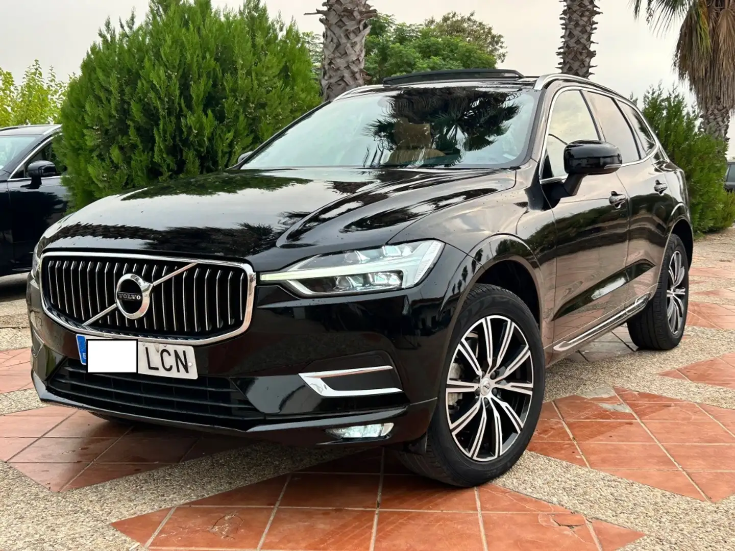 Volvo XC60 D4 Inscription AWD Aut. Noir - 1