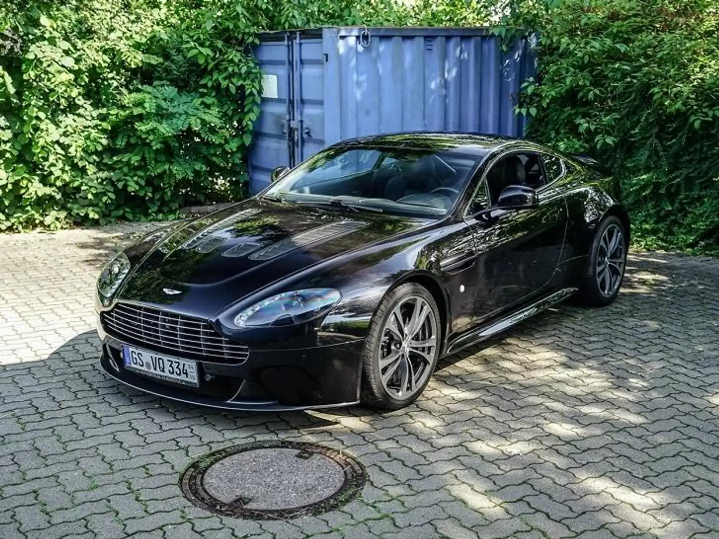 Aston Martin Vantage Vantage Coupe 6.0 V12 Carbon Black - 1