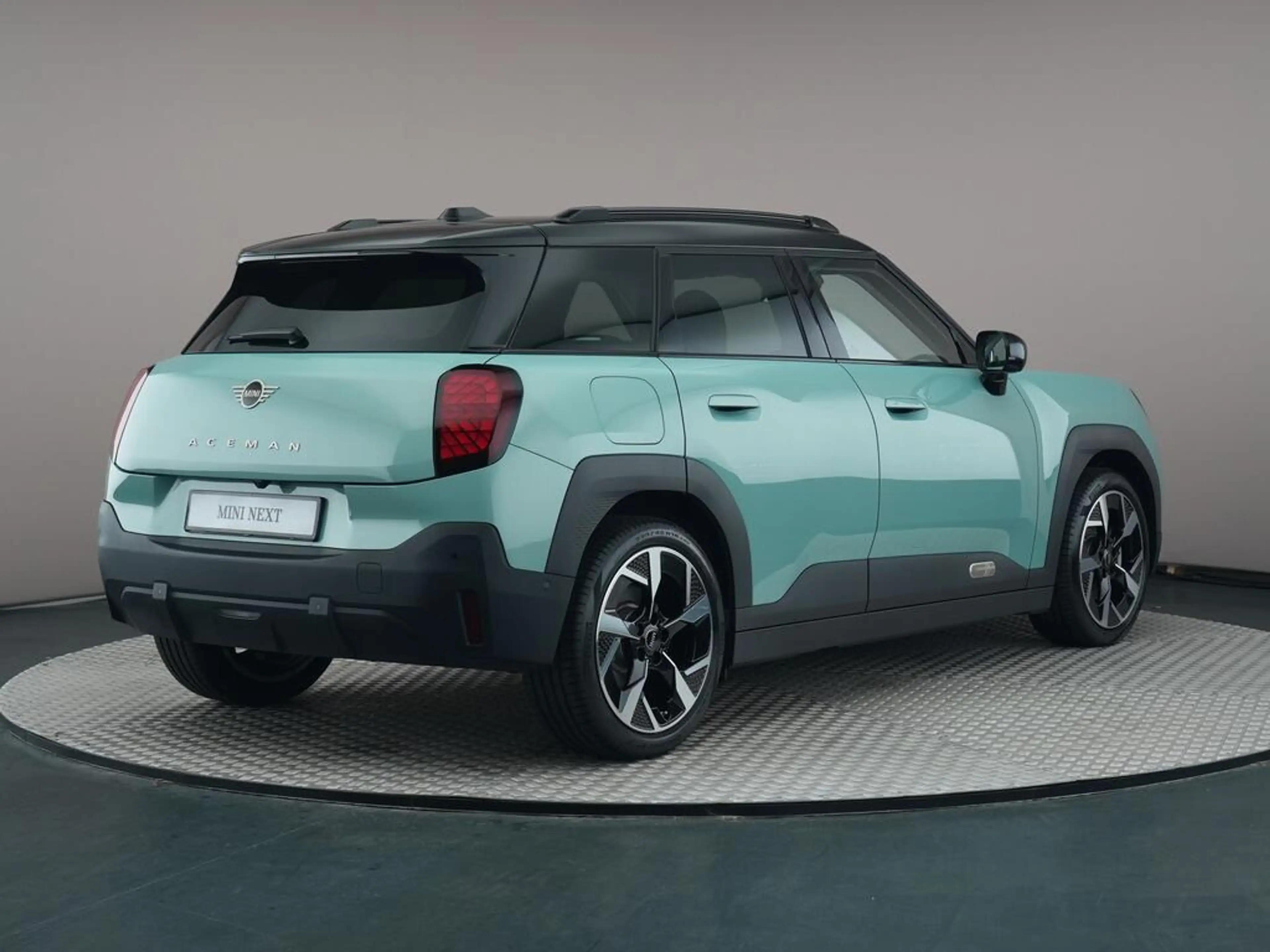 MINI Aceman E Classic L 42.5 kWh — photo 10