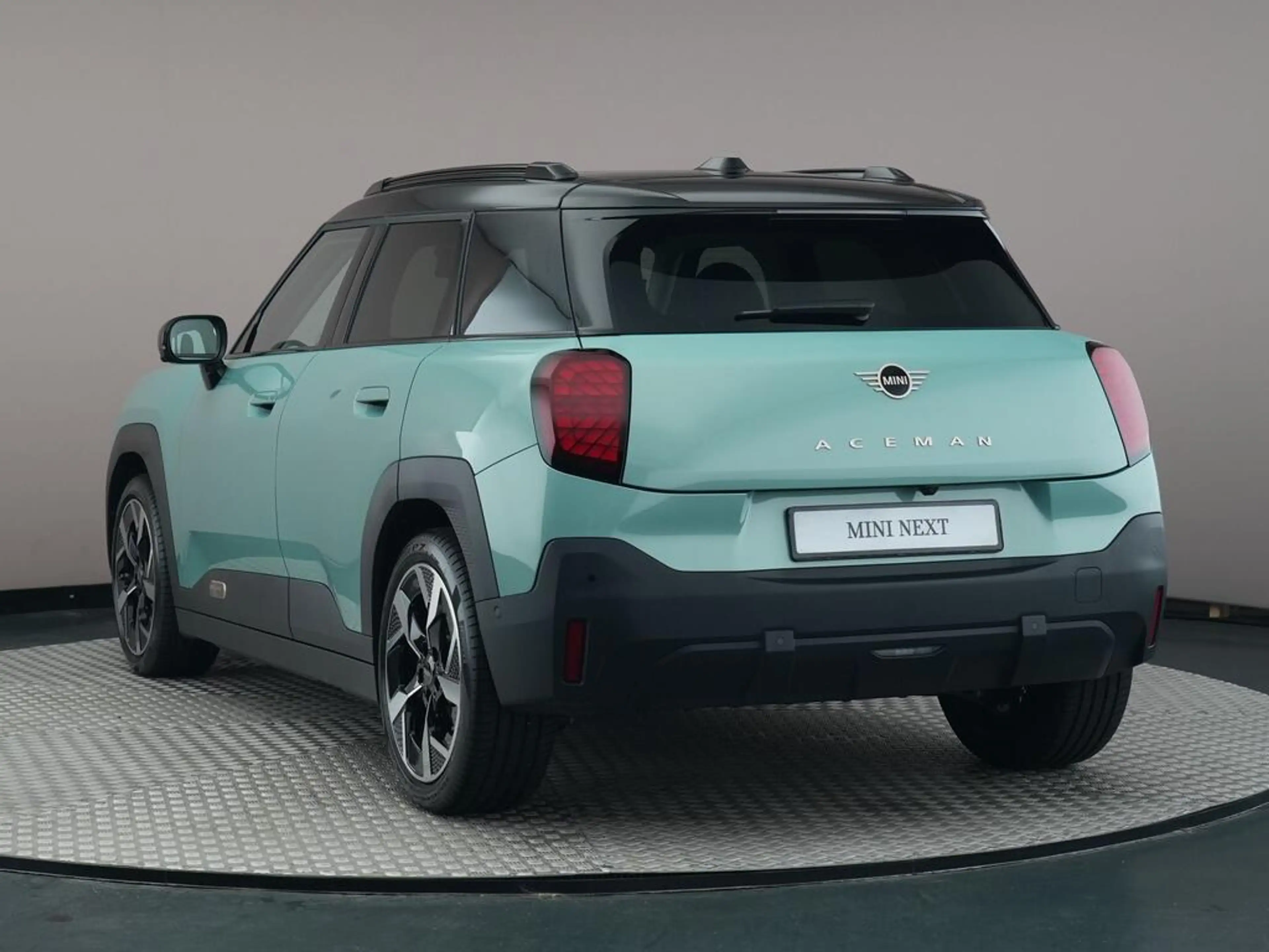 MINI Aceman E Classic L 42.5 kWh — photo 11