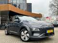 Hyundai KONA EV Premium 64 kWh/Subsidie mogelijk/ACC/Stoelventi Grijs - thumbnail 2