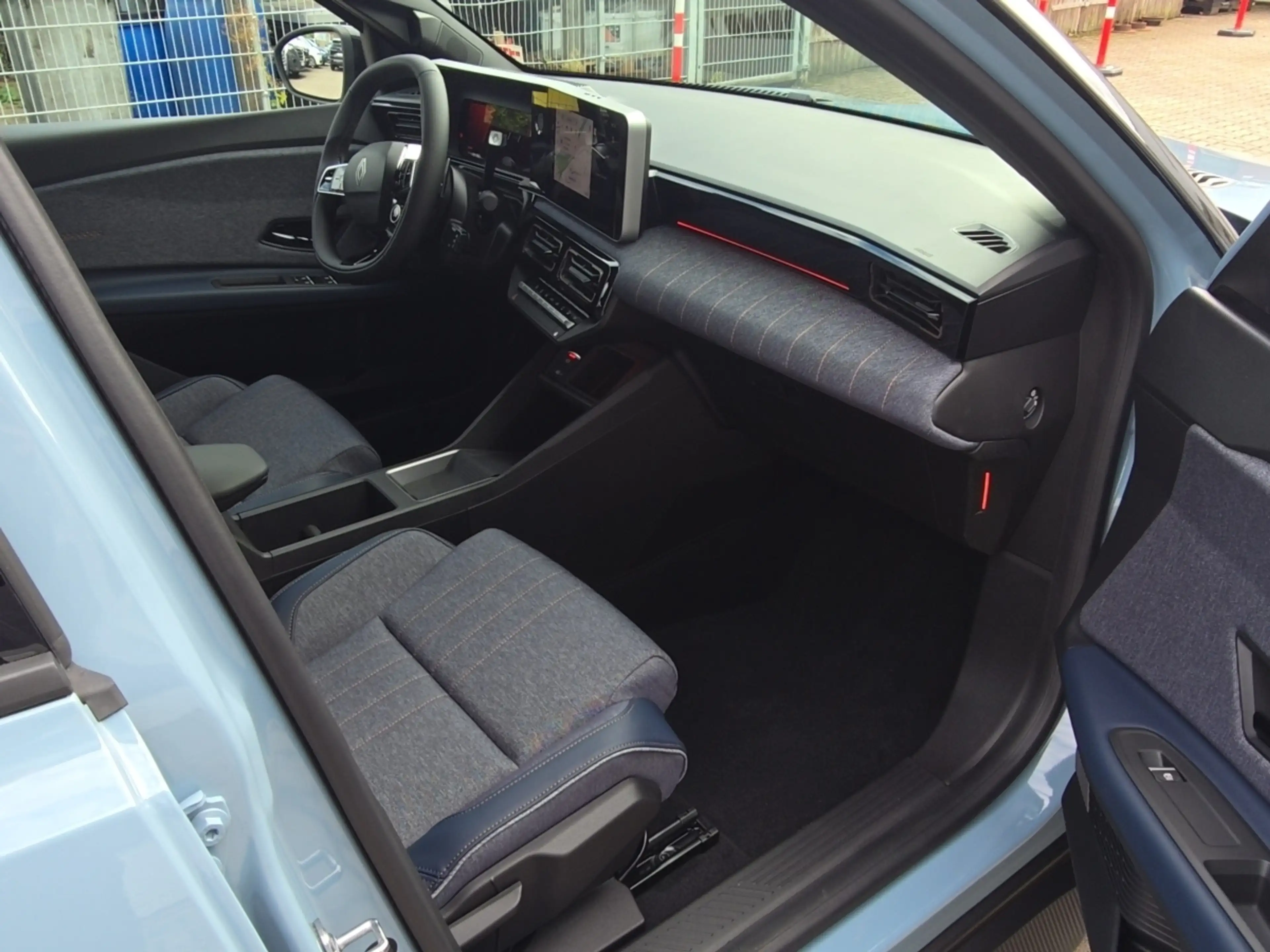 Renault R 4 E-Tech Techno 150 Comfort Range — photo 11