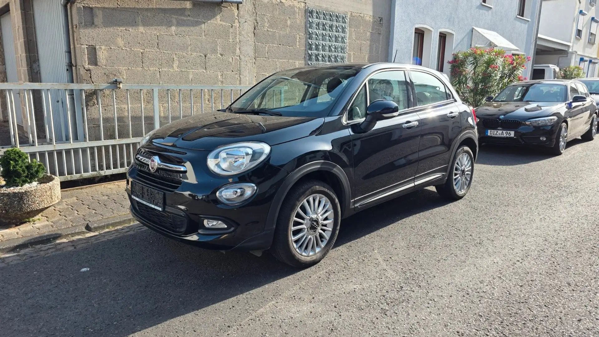 Fiat 500X Pop Star/2 Hand/AHK/Klimaautomatik Schwarz - 1
