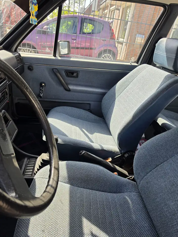 Volkswagen Golf 1.6 C 4-bak, foto 11
