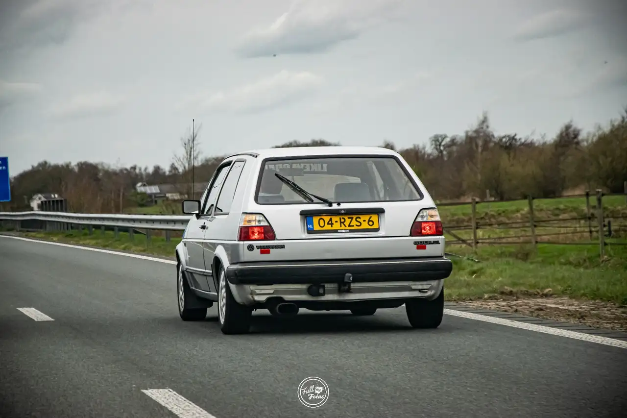 Volkswagen Golf 1.6 C 4-bak, foto 2