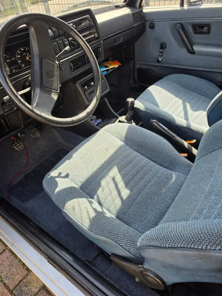 Volkswagen Golf 1.6 C 4-bak, foto 5