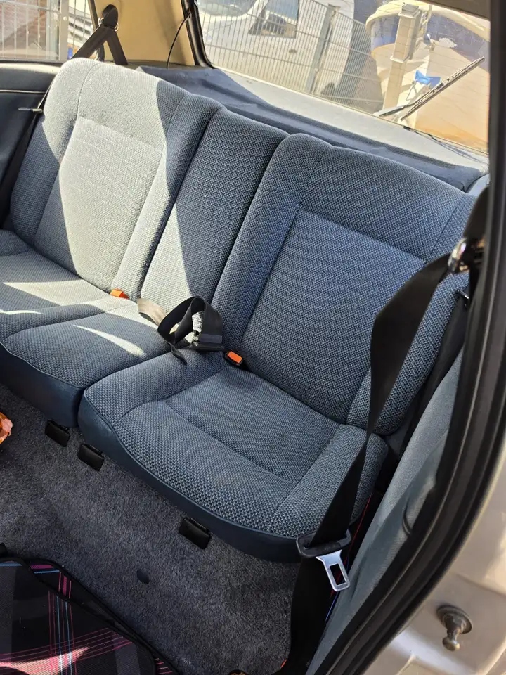 Volkswagen Golf 1.6 C 4-bak, foto 10