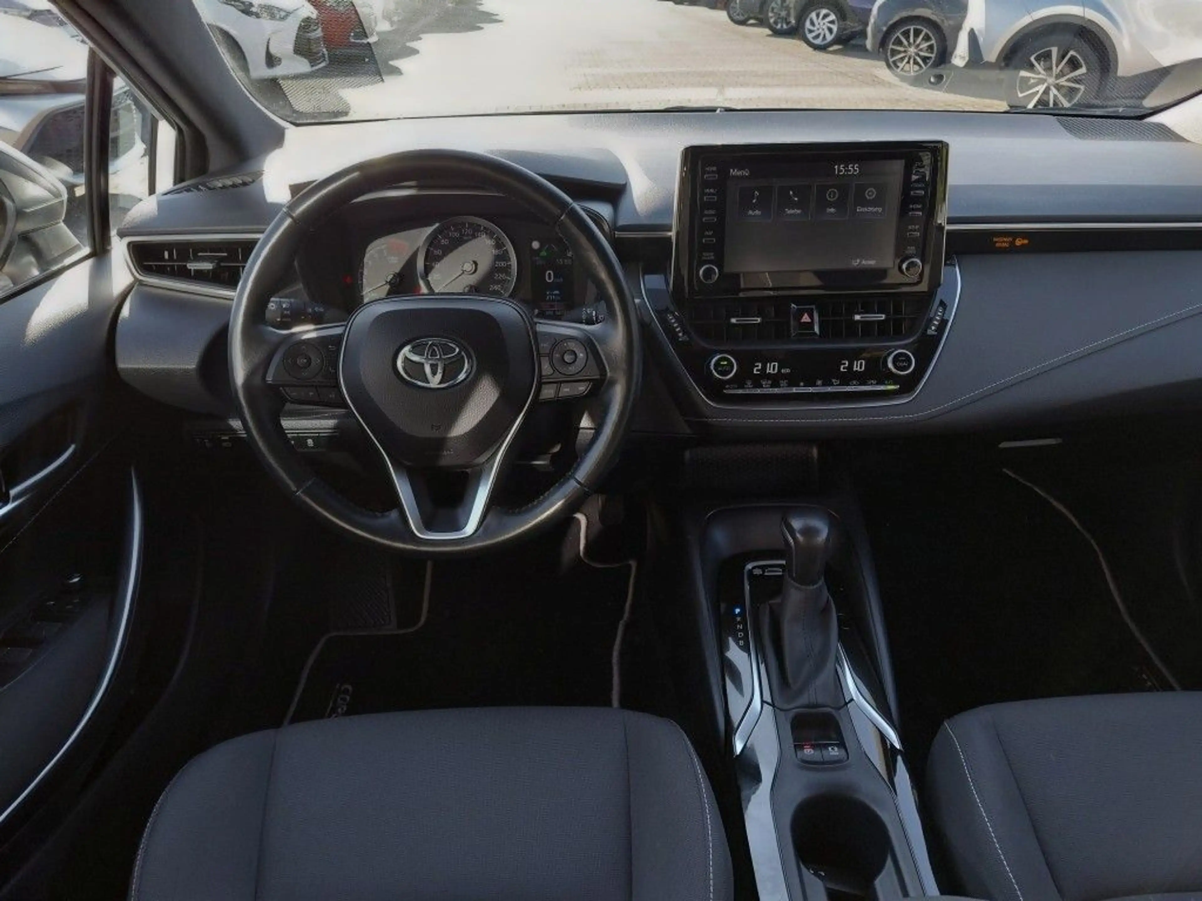 Toyota Corolla 1.8 Hybrid Touring Sports Comfort — photo 15
