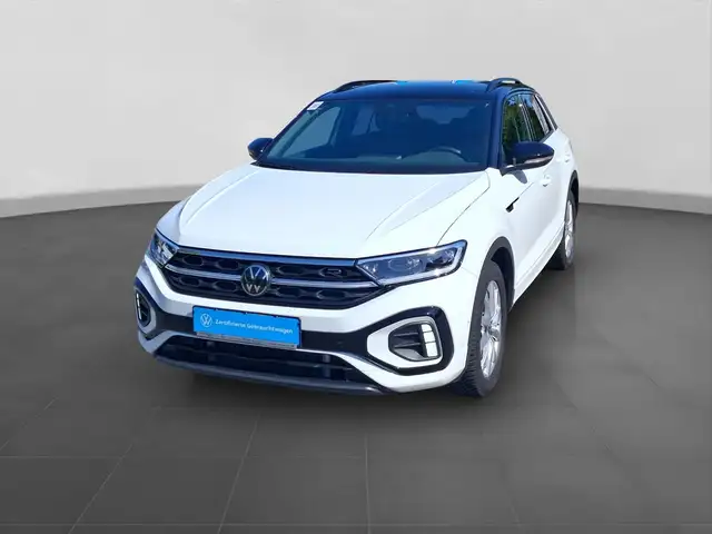 Volkswagen T-Roc view 2