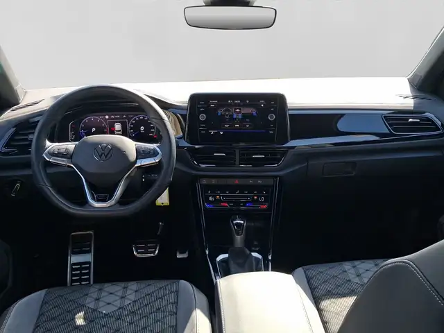 Volkswagen T-Roc view 5