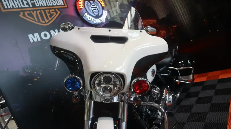 Harley-Davidson Tour Glide - foto 2