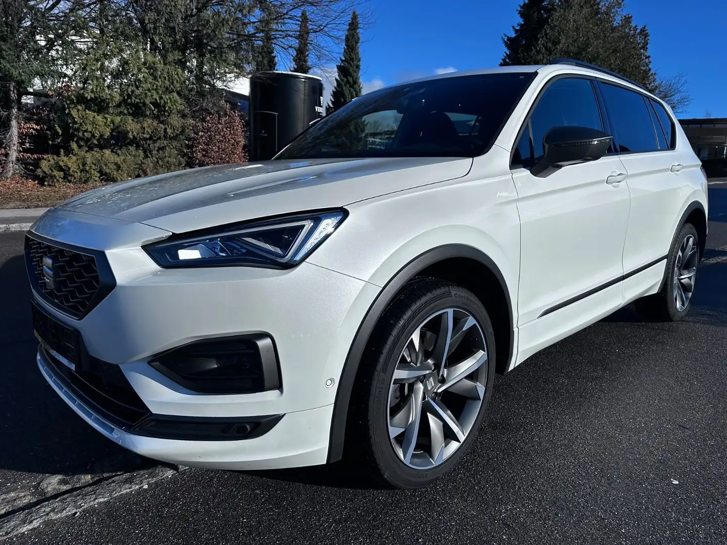 SEAT Tarraco FR 4Drive AHK/LED/ACC/1.Hd Blanco - 2