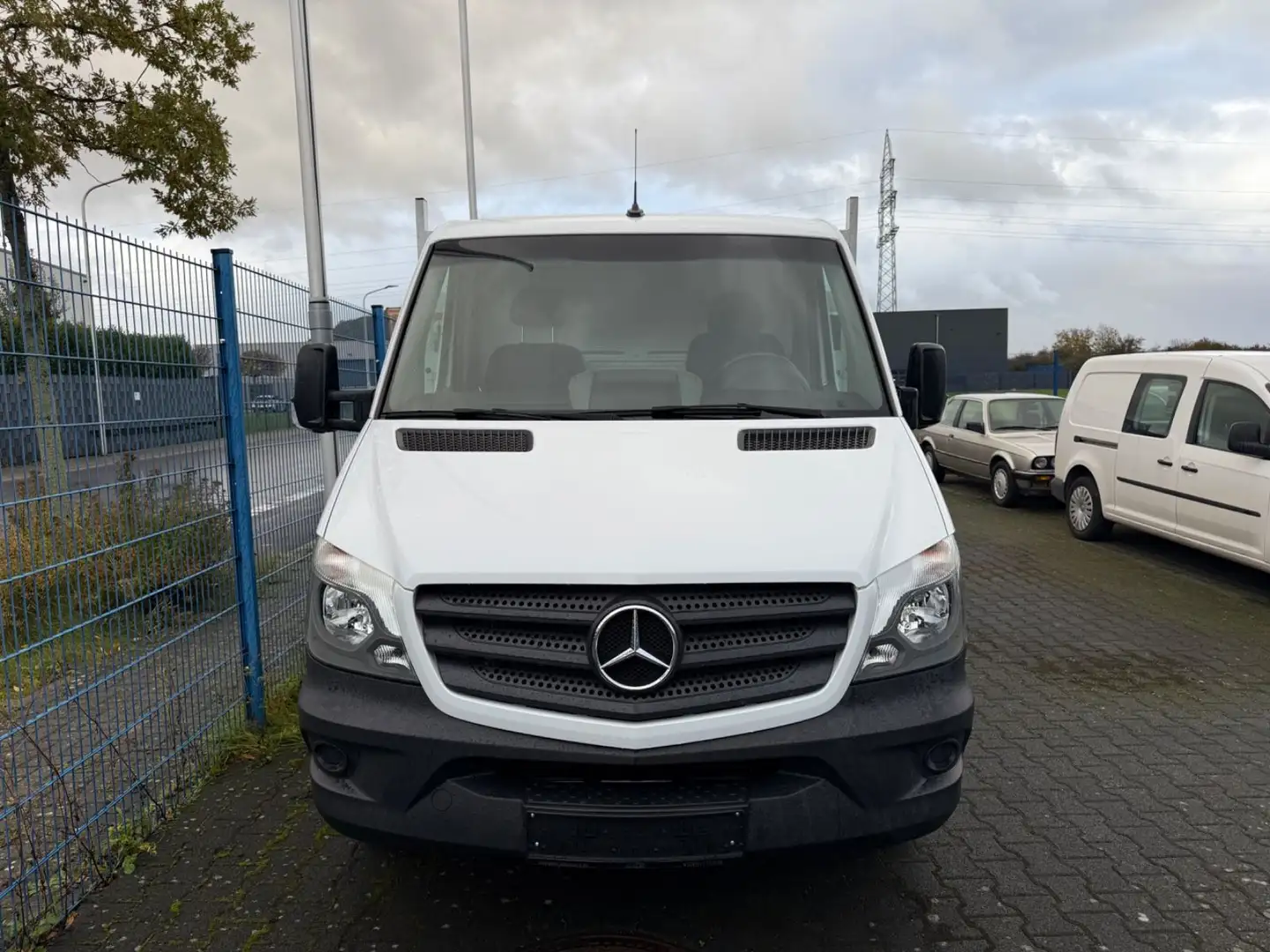 Mercedes-Benz Sprinter II Pritsche 519 CDI KLIMA AUTOMATIK 3.0 Weiß - 2
