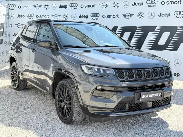 Jeep Compass in vendita da Baja Motors 2
