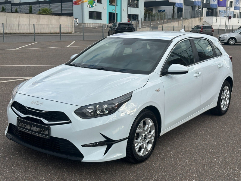 Kia Ceed / cee'd Navi Automatik RFK Lenk-heiz LED SH — photo 12