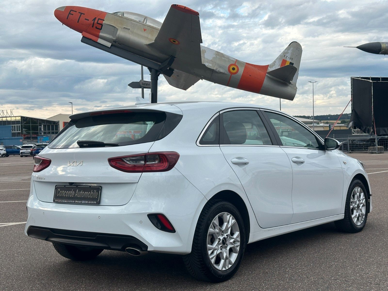 Kia Ceed / cee'd Navi Automatik RFK Lenk-heiz LED SH — photo 7