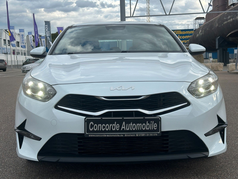 Kia Ceed / cee'd Navi Automatik RFK Lenk-heiz LED SH — photo 2