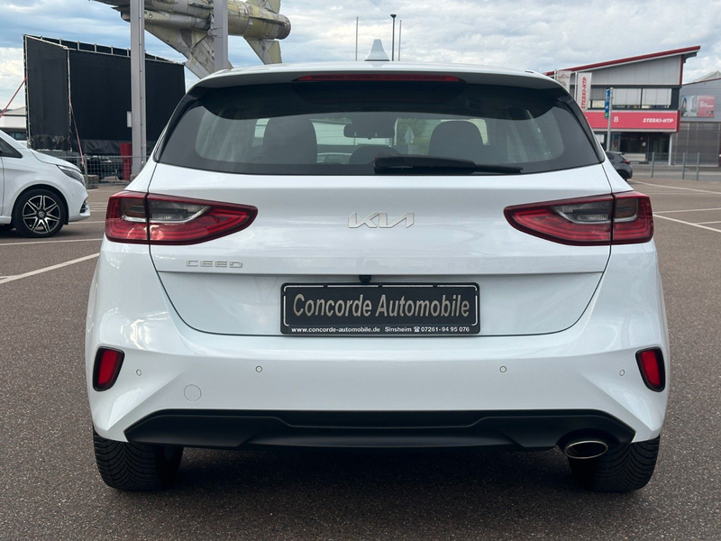 Kia Ceed / cee'd Navi Automatik RFK Lenk-heiz LED SH — photo 8