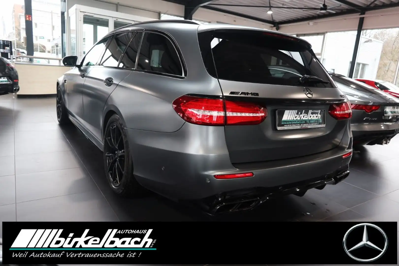 Mercedes-Benz E 63 AMG AMG E 63 S 4Matic Sitzklima Widescreen 360° Grau - 2