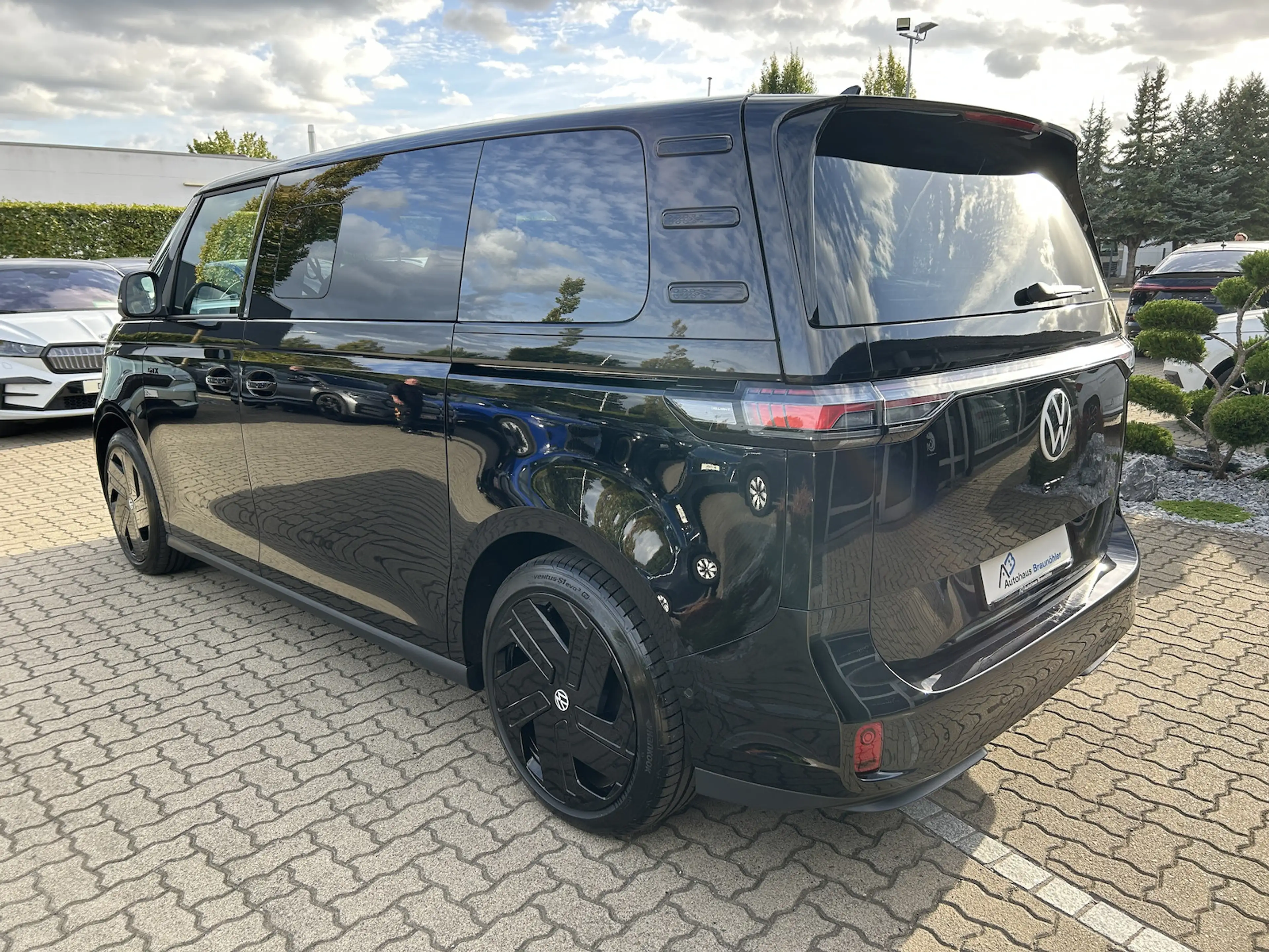 Volkswagen ID. Buzz GTX LWB 4Motion*AHK*e-Türen*ACC*H&K*Wärmepumpe* — photo 6