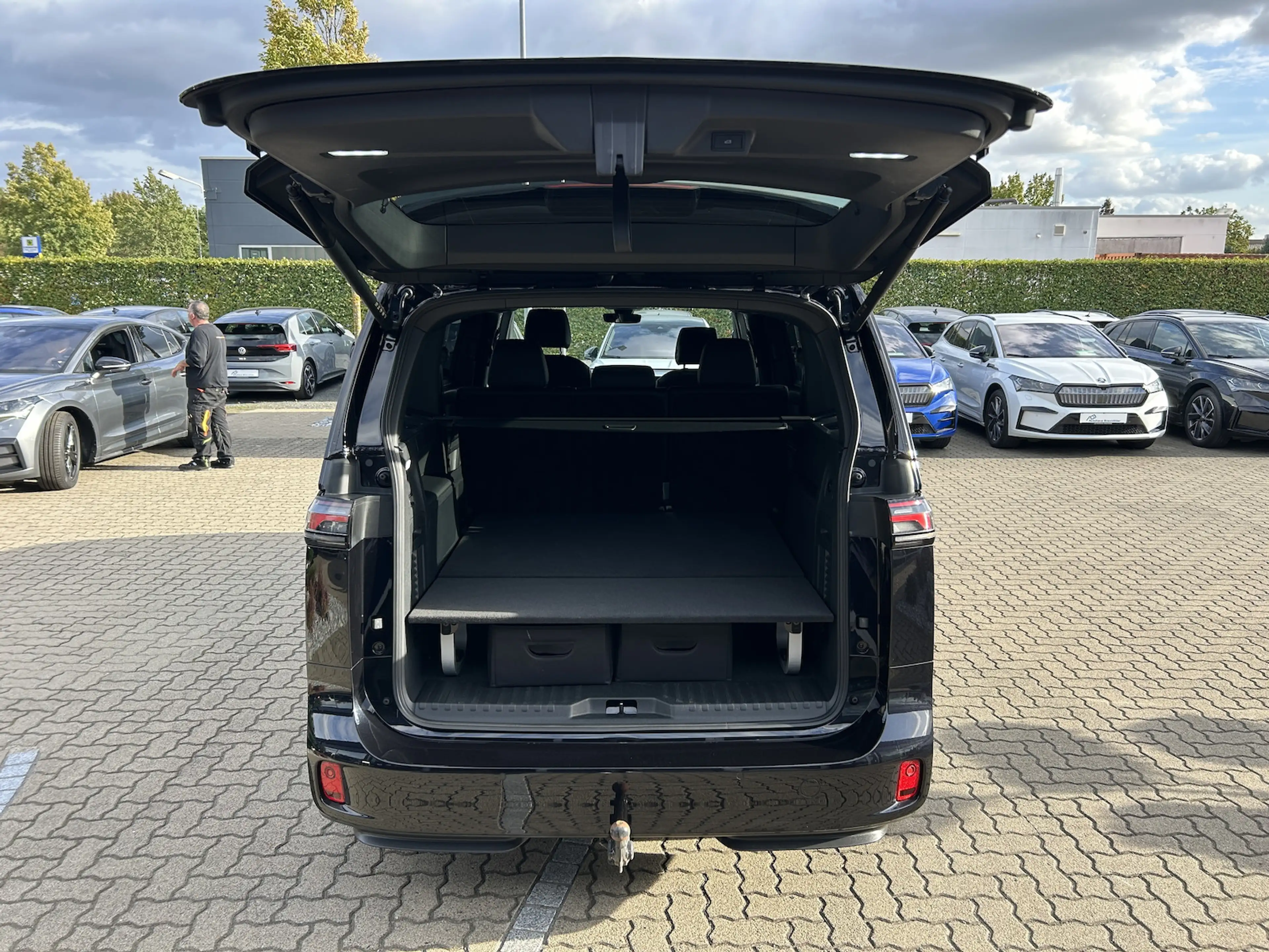 Volkswagen ID. Buzz GTX LWB 4Motion*AHK*e-Türen*ACC*H&K*Wärmepumpe* — photo 9