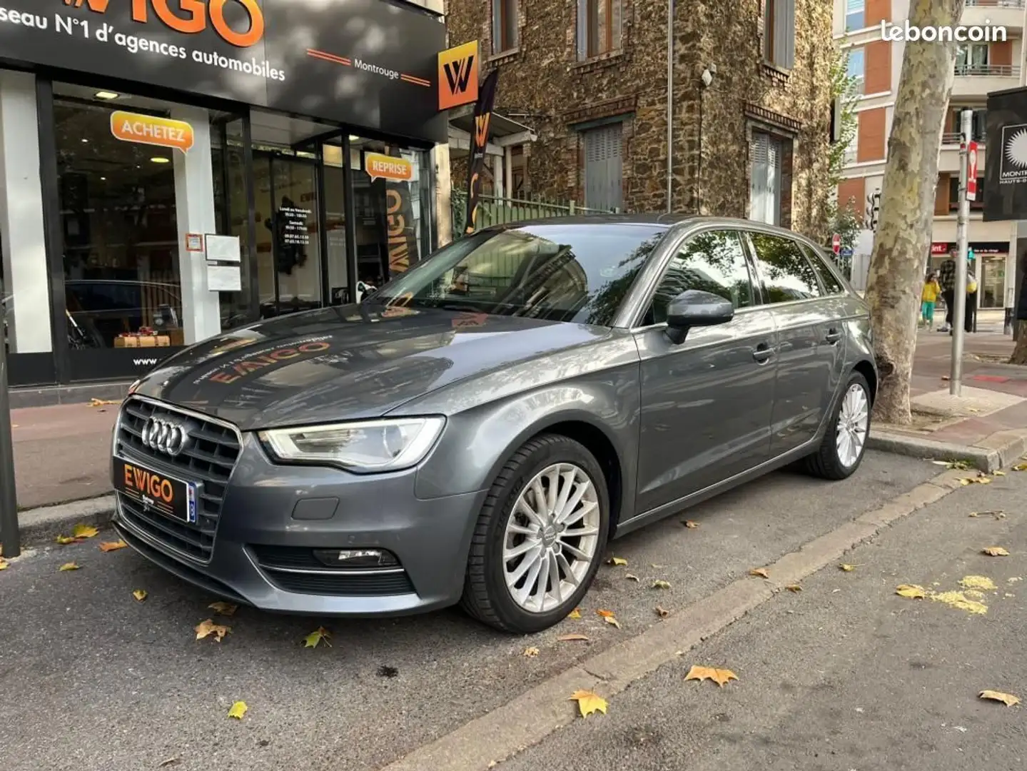Audi A3 1.4 COD TFSI 150 ULTRA AMBIENTE S-TRONIC BVA Grau - 1