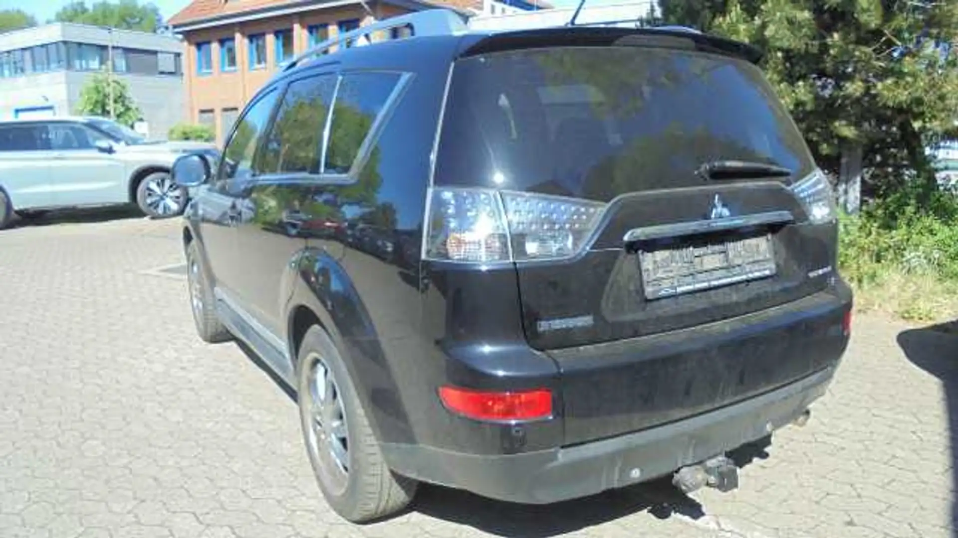 Mitsubishi Outlander 2.4 Top CVT DEFEKT Schwarz - 2