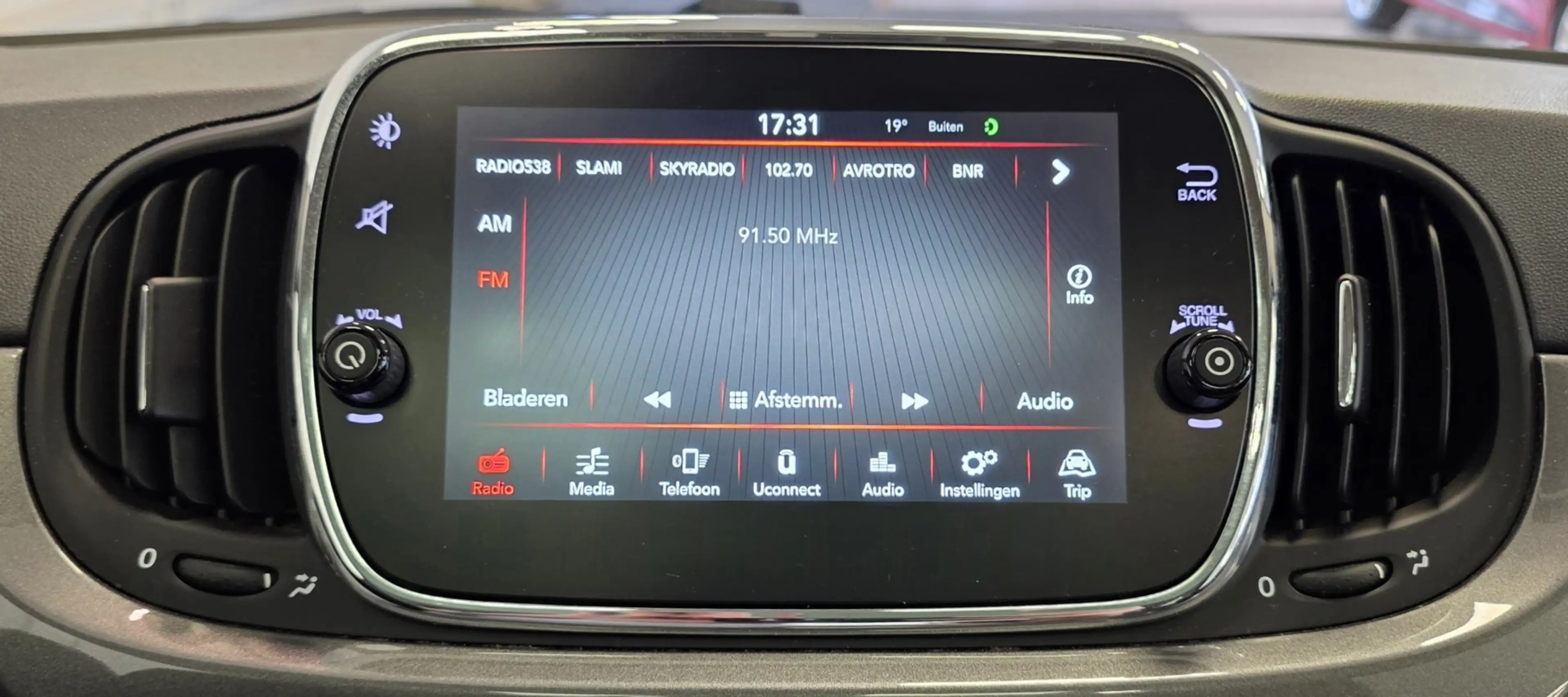 Fiat 500 0.9 TwinAir Turbo Lounge Carplay Pano PDC Garantie — photo 16