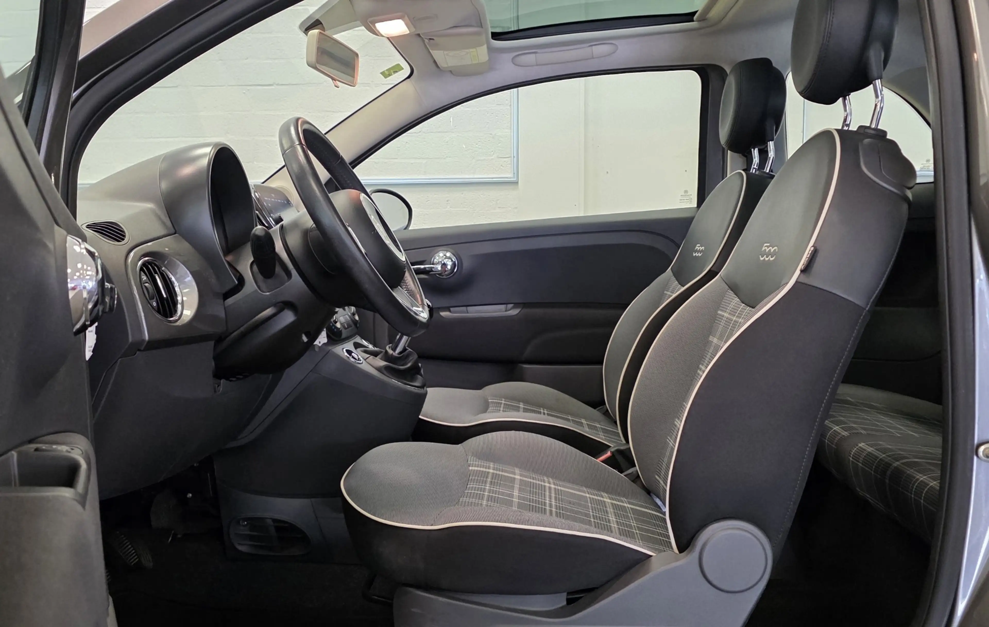 Fiat 500 0.9 TwinAir Turbo Lounge Carplay Pano PDC Garantie — photo 11
