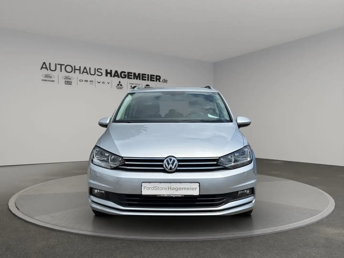 Volkswagen Touran 1.6 TDI SCR Join Silber - 2