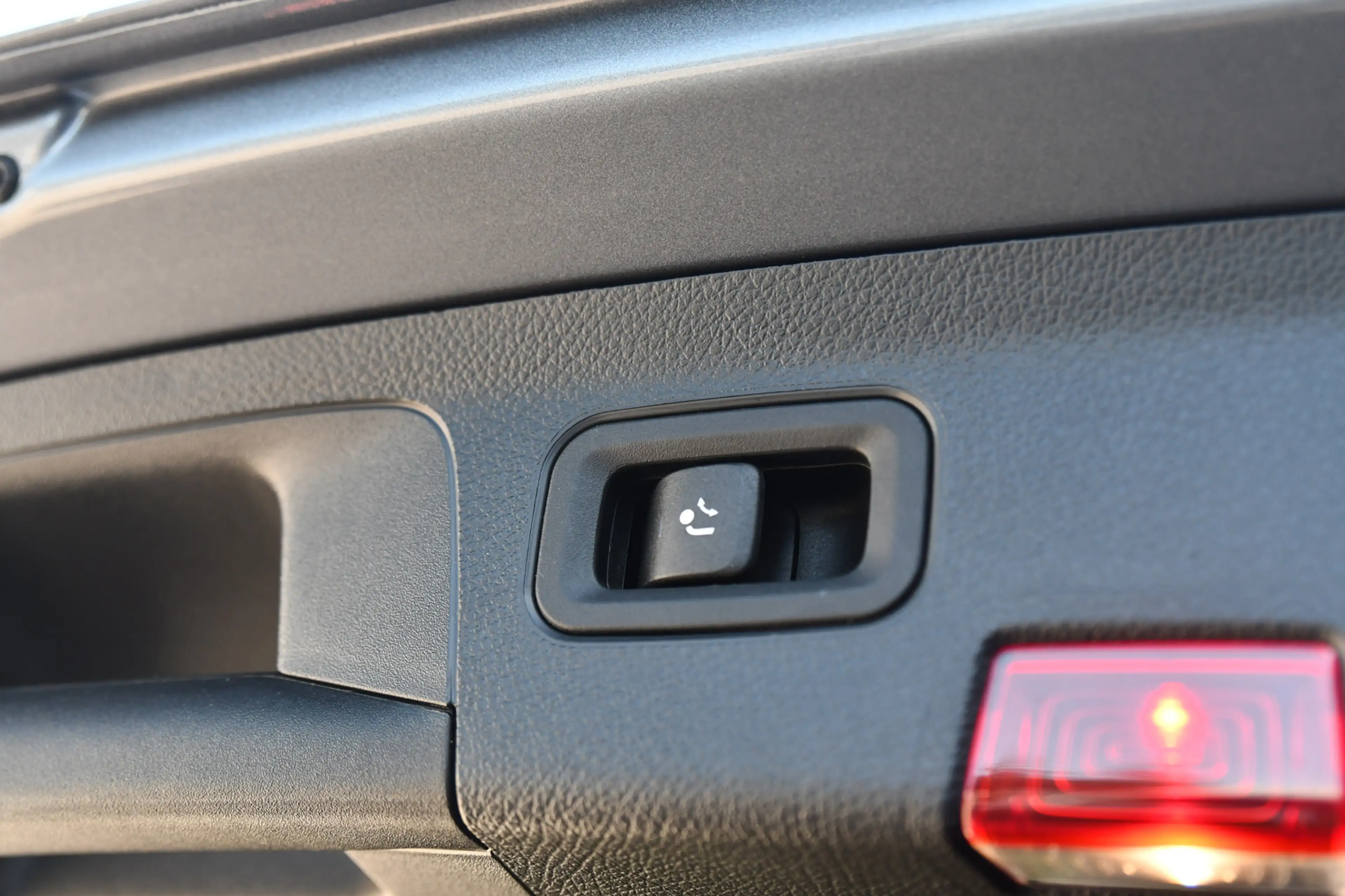 Mercedes-Benz A 250 e AMG Edition, Night, Burmester, ACC, Trekhaak, Do — photo 19